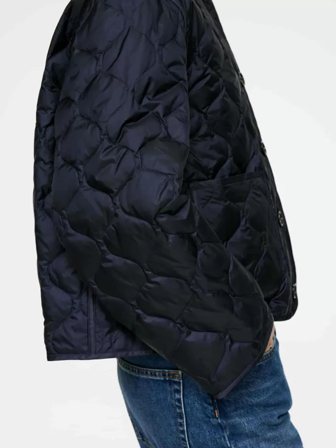 2-in-1-Upcycling-Daunenfutterjacke