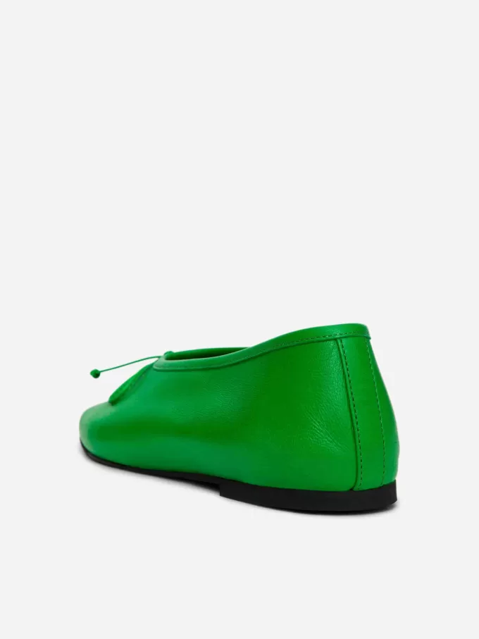 Ballerinas aus Leder