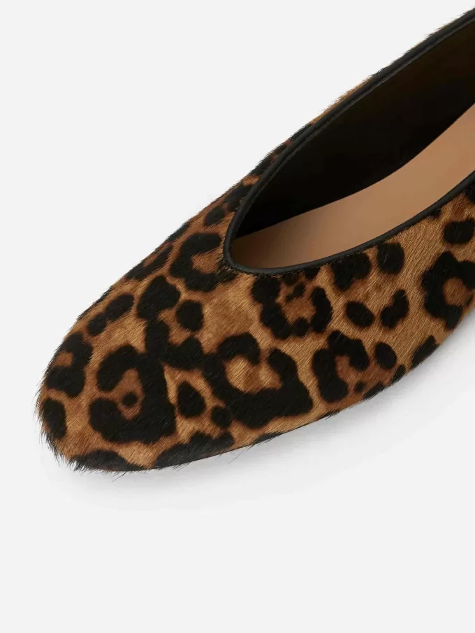 Ballerinas aus Leder