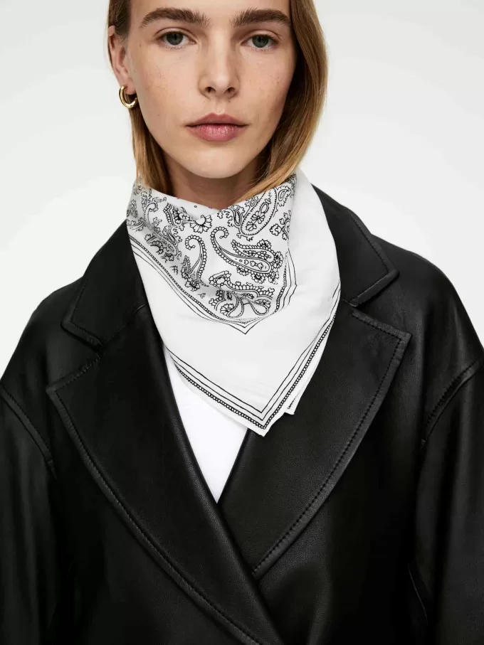 Bedruckter Seidenschal