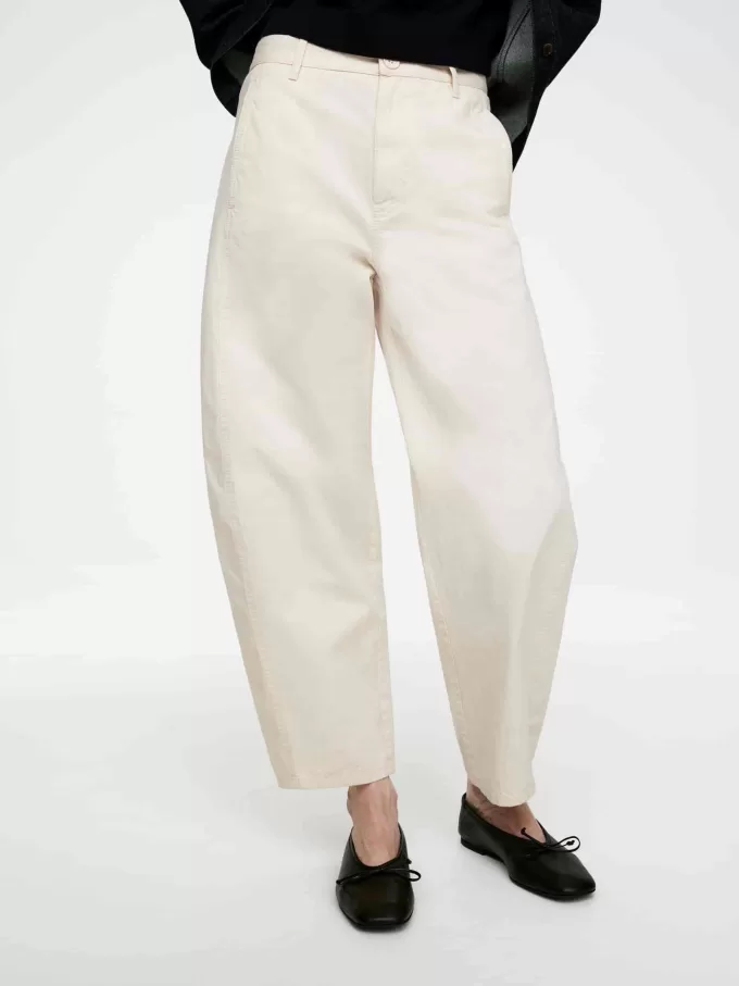 Chinos mit Barrel-Leg-Design Chinos mit Barrel-Leg-Design
