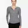 Geripptes Henley-Top