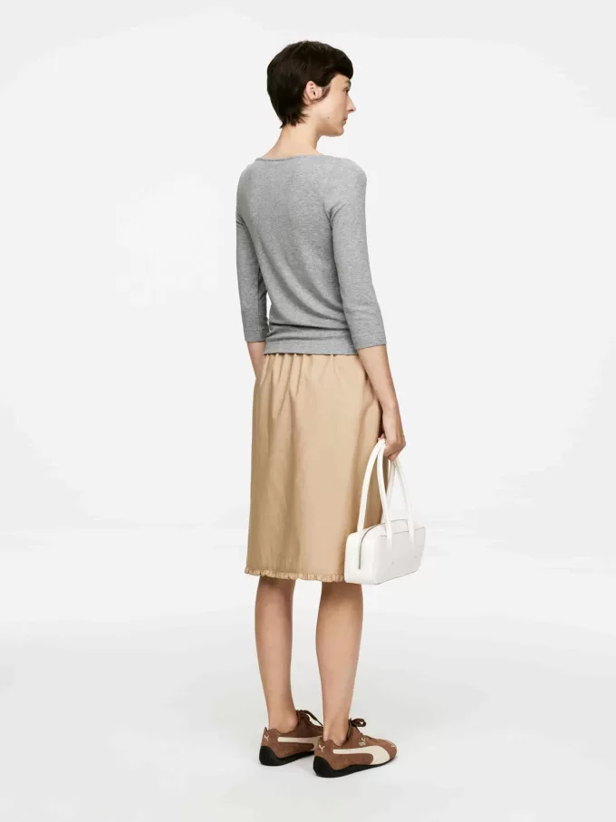 Geripptes Oberteil aus Lyocell