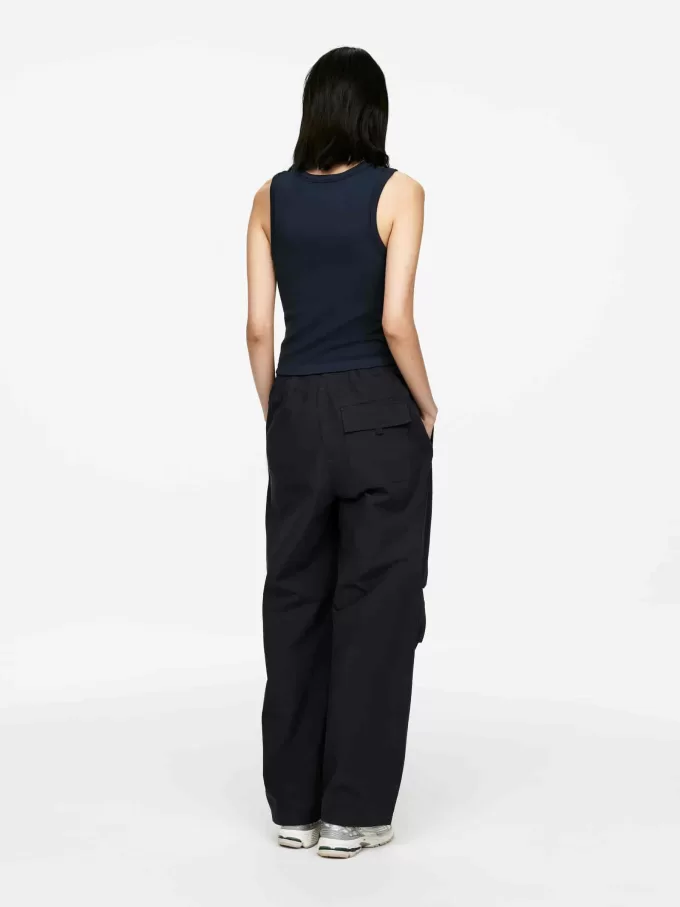 Geripptes, nahtloses Tanktop