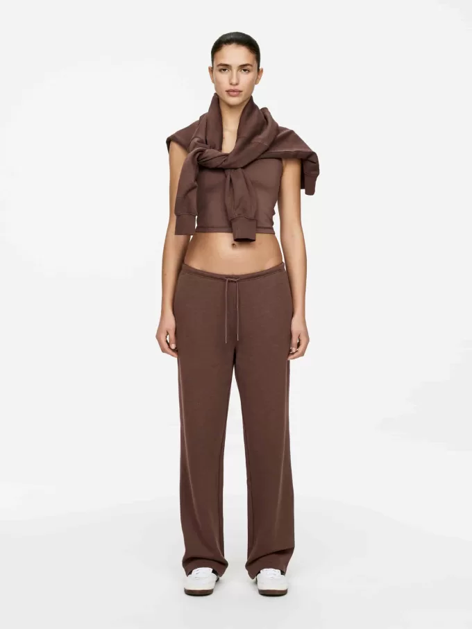 Jogginghose mit weitem Bein