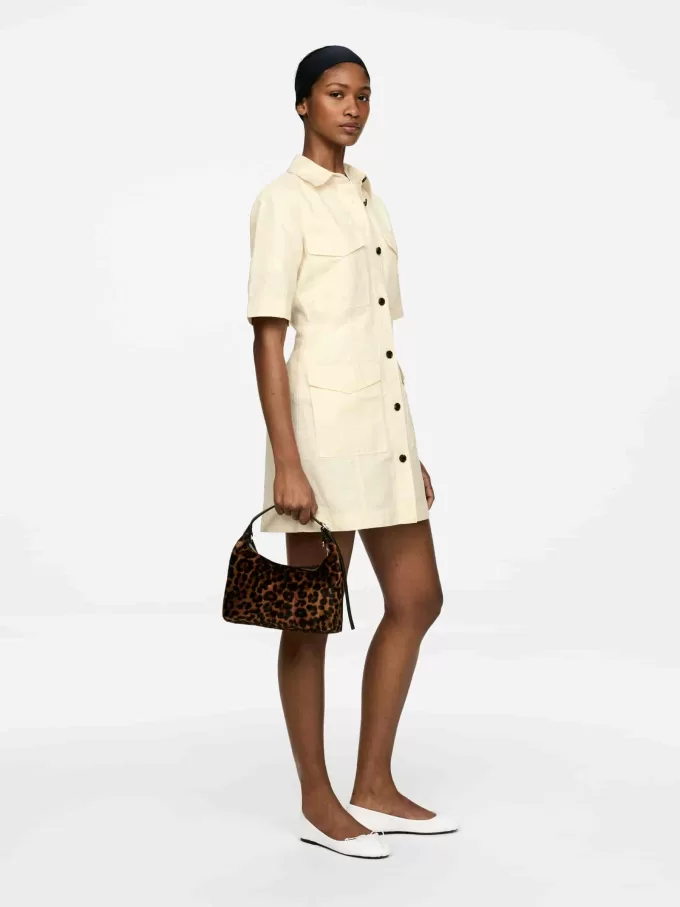 Kleid aus Leinen-Baumwolle Kleid aus Leinen-Baumwolle