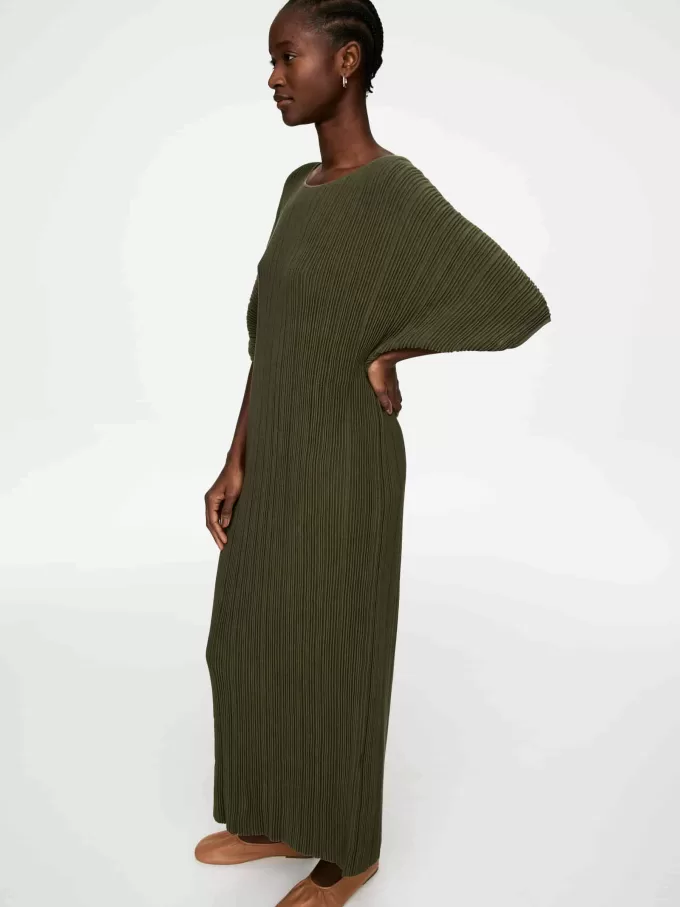 Kleid aus Rippstrick Kleid aus Rippstrick