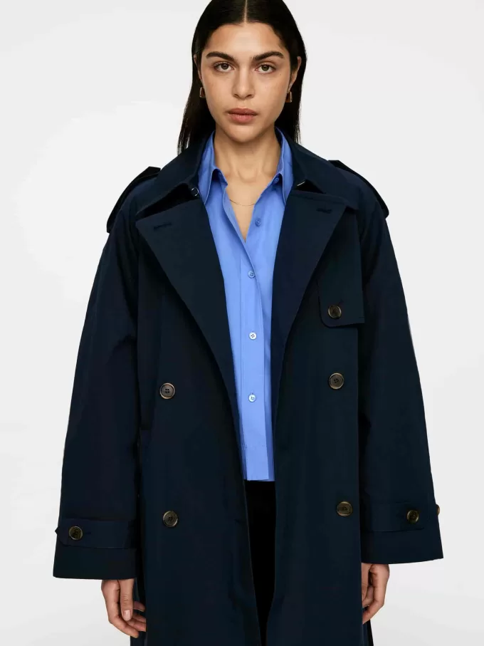 Kurz geschnittenes Baumwollhemd