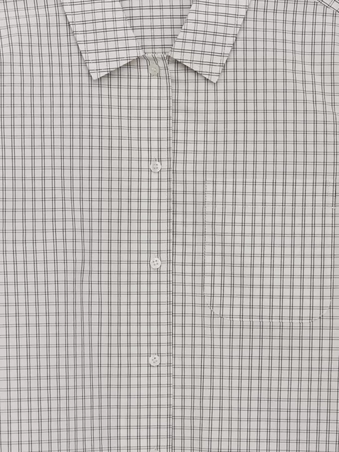 Kurz geschnittenes Baumwollhemd