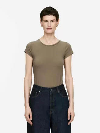 LUNA Tailliertes T-Shirt