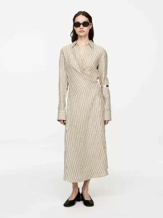 Leinenkleid mit Wickeldetail