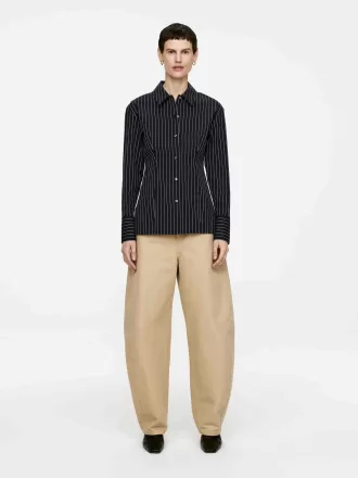 Tailliertes Hemd DunkelblauWeiss 1270269001001 1 330x440 - Tailliertes Hemd