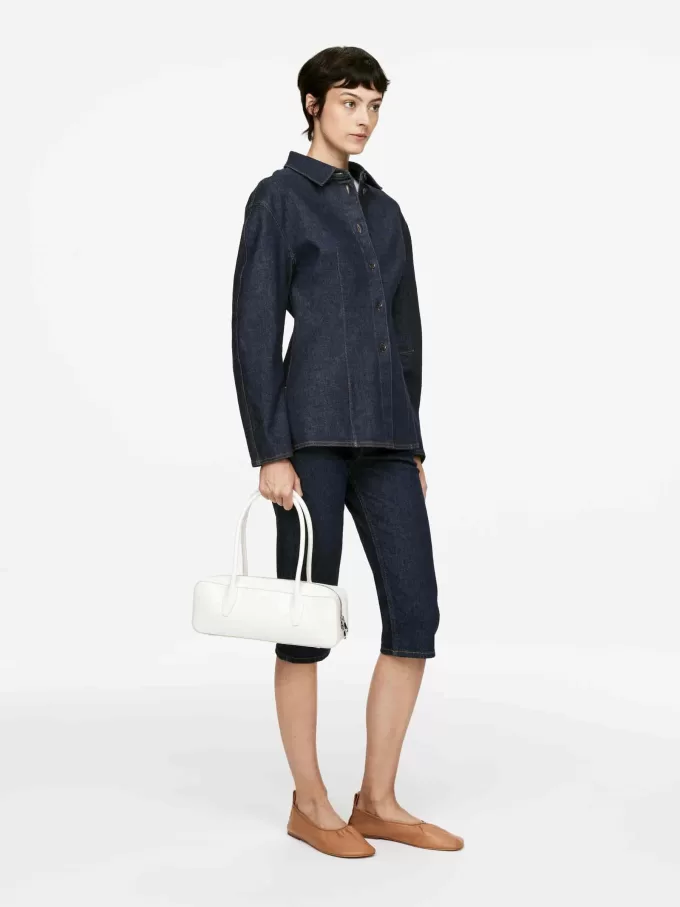 Tailliertes Jeanshemd Tailliertes Jeanshemd