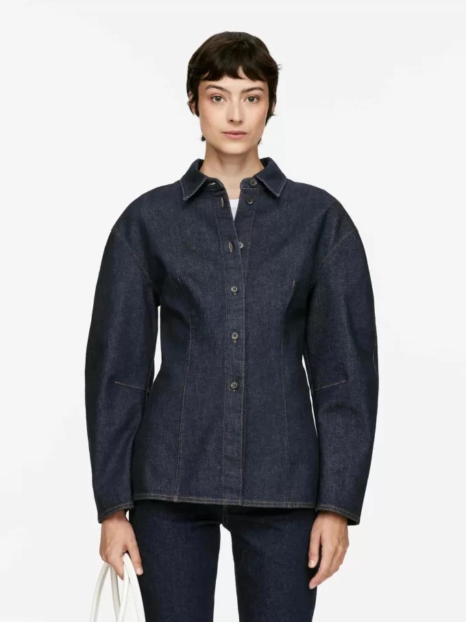 Tailliertes Jeanshemd Tailliertes Jeanshemd