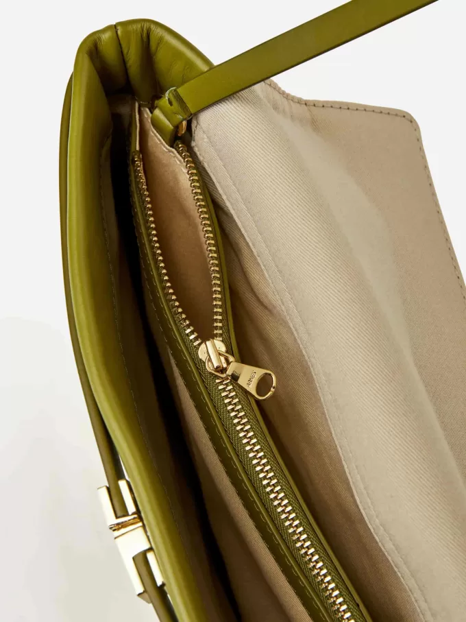 Umhängetasche aus Leder