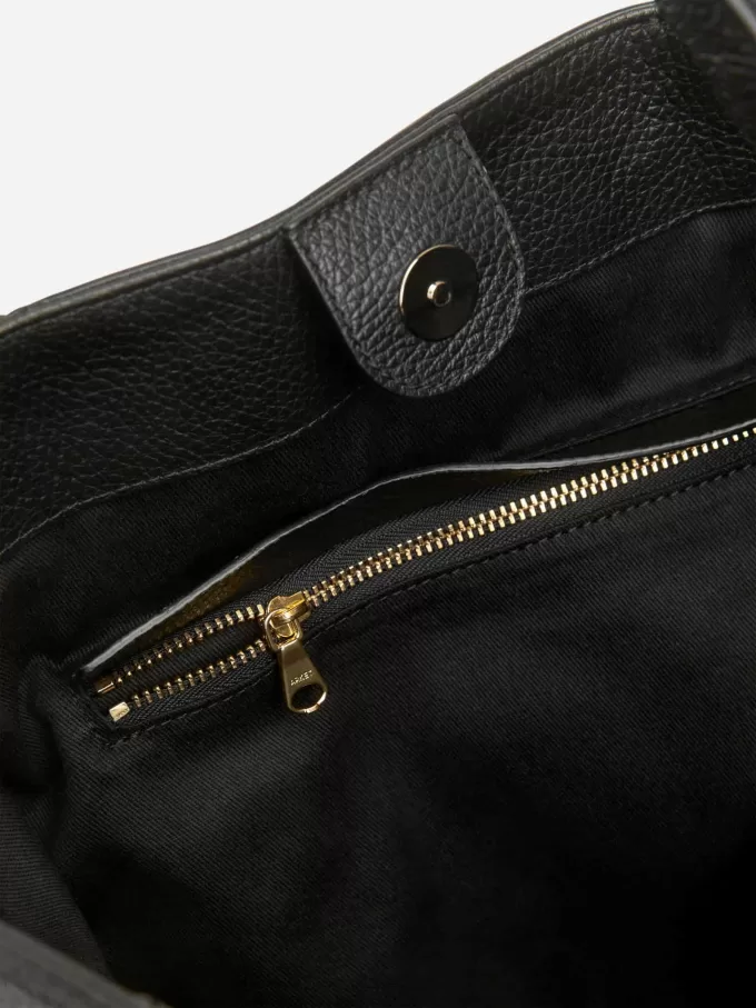 Beuteltasche aus Leder