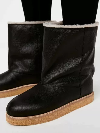 Gefütterte Lederstiefel