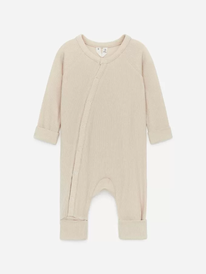 Glattgerippter Pyjama für Neugeborene