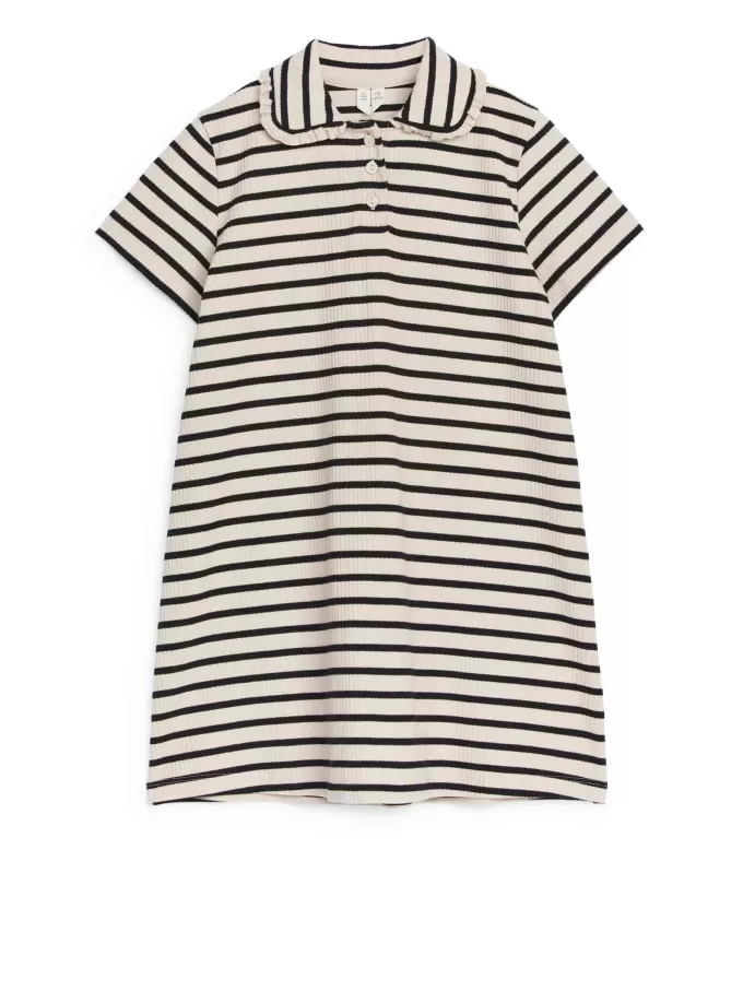 Kleid mit Rüschenkragen Kleid mit Rüschenkragen