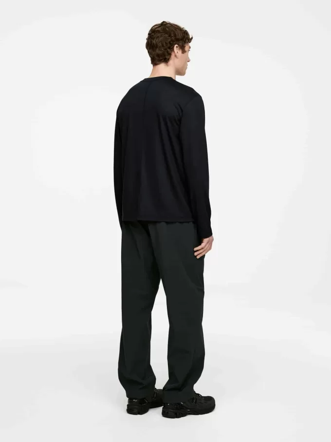 Langärmliges T-Shirt