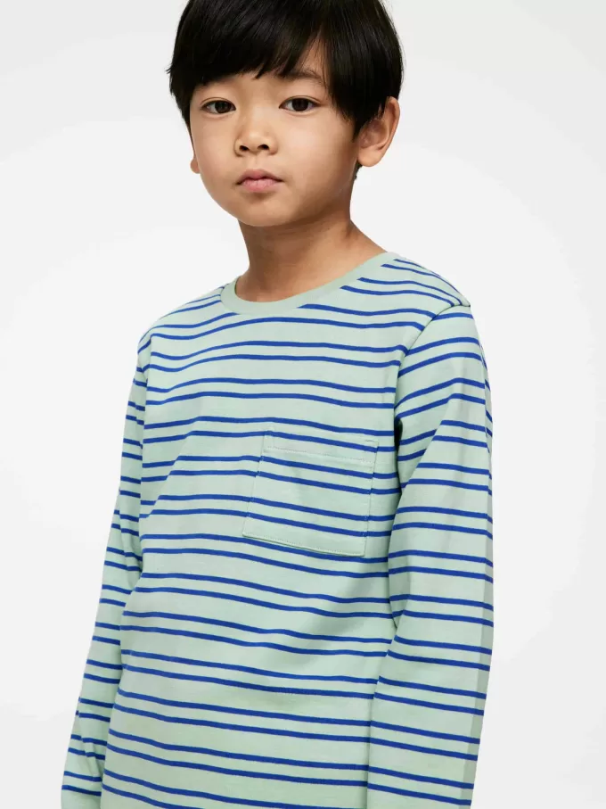 Langärmliges T-Shirt