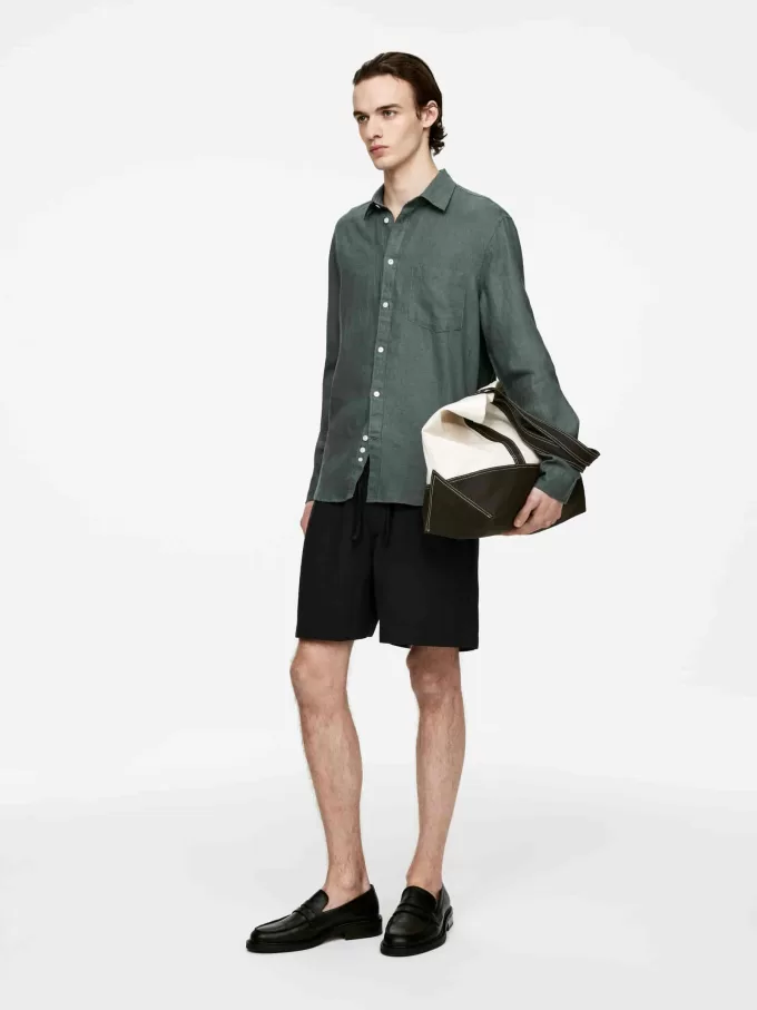 Leinenhemd mit normaler Passform Leinenhemd mit normaler Passform