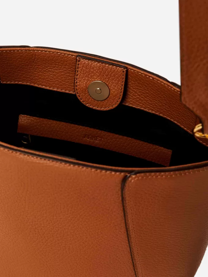 Mittelgroße Ledertasche