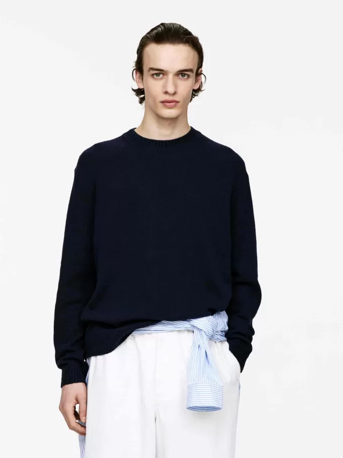 Pullover aus Leinen und Seide Pullover aus Leinen und Seide