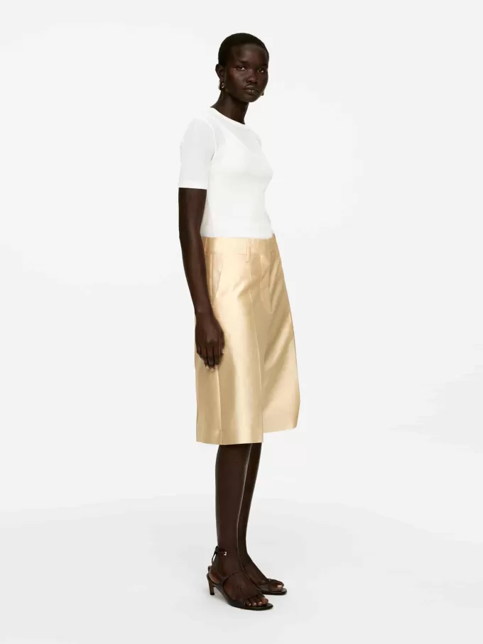 Shorts mit Bügelfalte