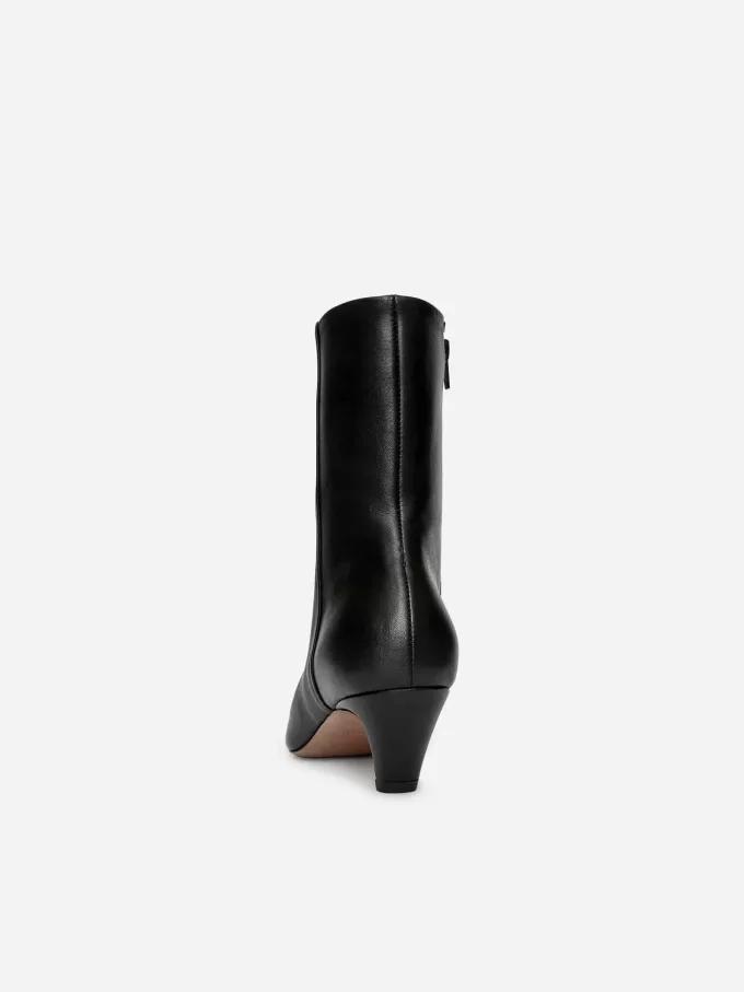 Stiefeletten mit eckiger Zehenpartie