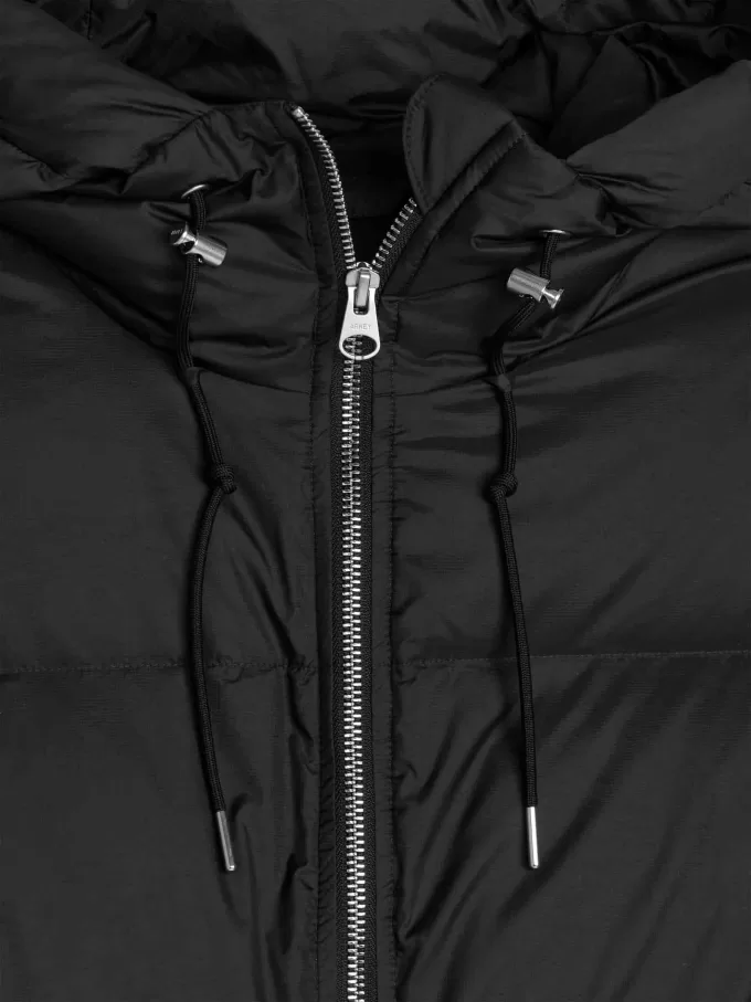 Upcycled Daunenmantel