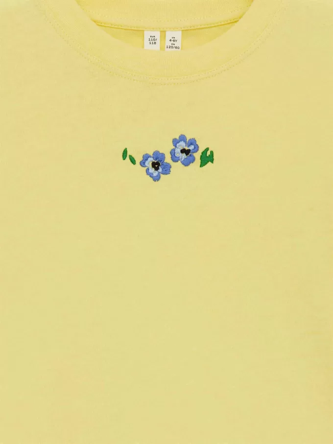 Weit geschnittenes T-Shirt