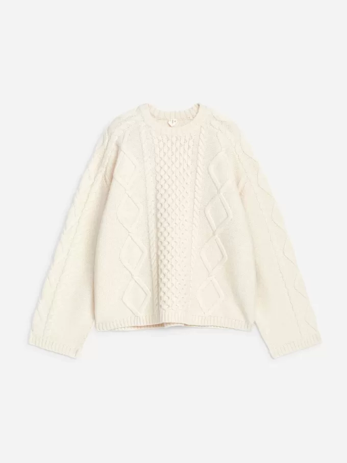 Wollpullover mit Zopfmuster